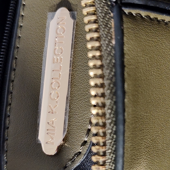 Mia K. Collection Purse - Picture 8 of 8